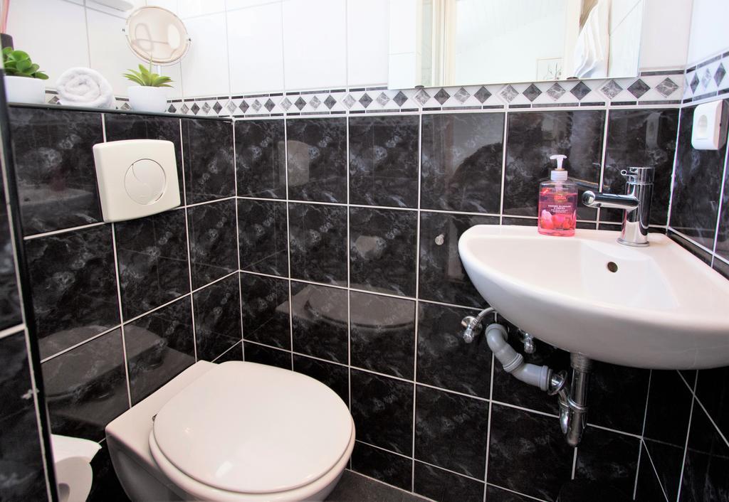 Odinn Reykjavik Odinsgata Apartments מראה חיצוני תמונה